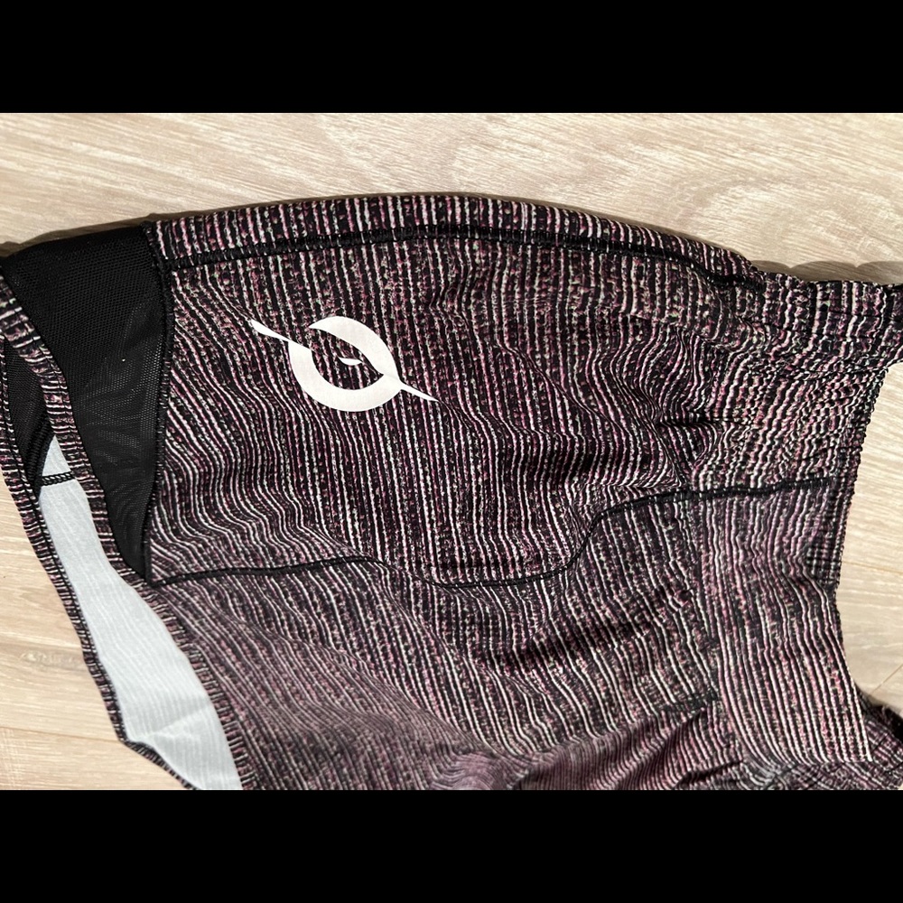 Lululemon by Peloton 4” shorts Sz 6